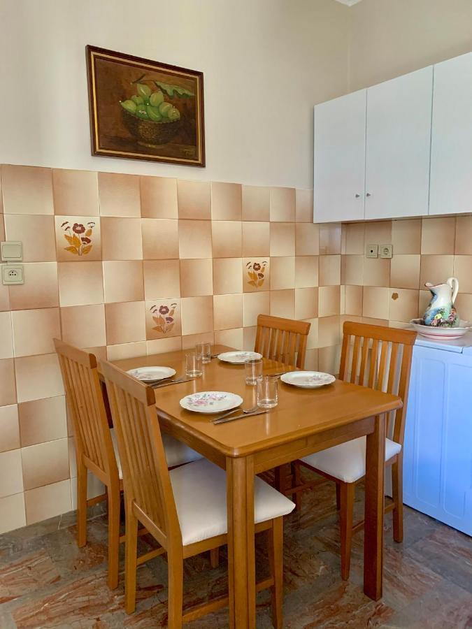 Hygge Retreat Apartment Превеза Екстериор снимка
